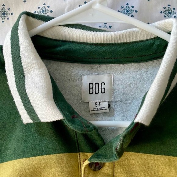 Vintage Style Crewneck - Picture 3 of 3